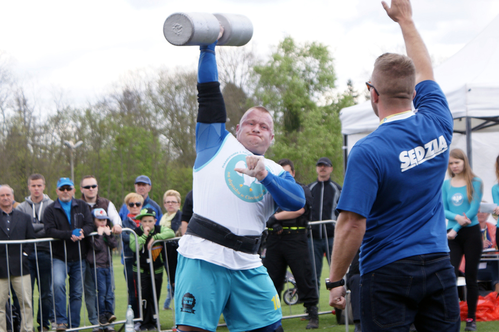 Krzysztof Kacnerski Wiek – 30 lat Zamieszkały – Gdańsk Waga – 105kg Krzysztof wywalczył w krajowych eliminacjach 3 miejsce.